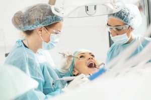 cirurgião dentista